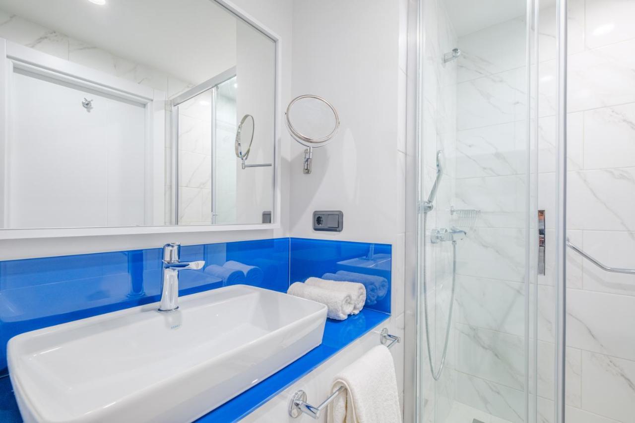 באטומי Orbi City Hotel Official D Block מראה חיצוני תמונה